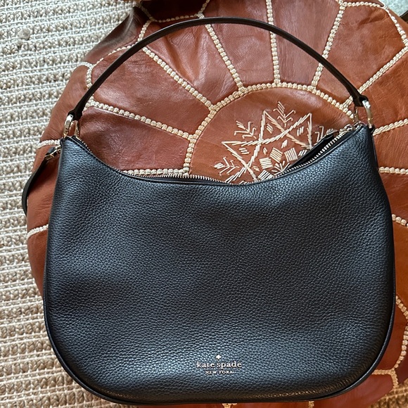 Kate Spade Nova Large shoulder or crossbody with Gold Accents - Picture 2 of 5